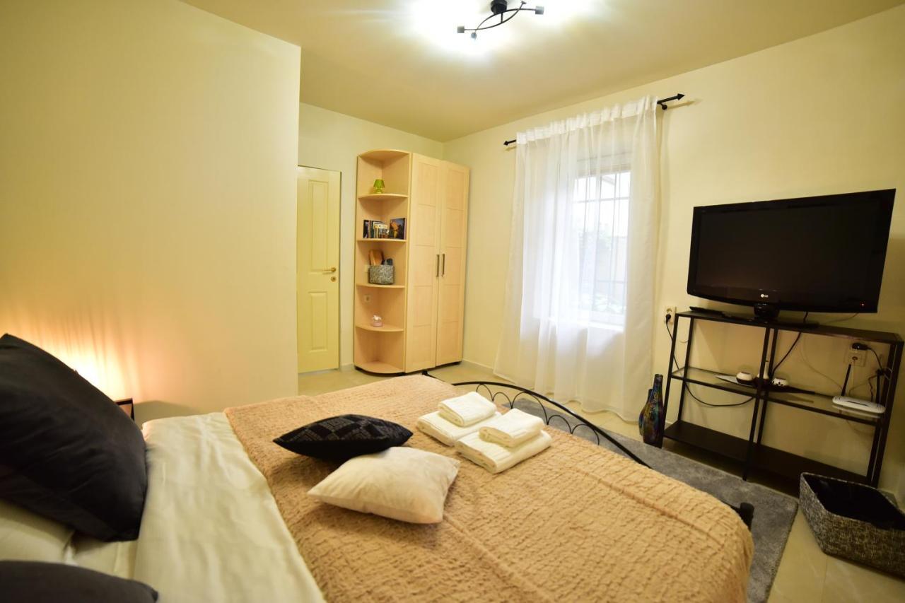 Flh - A&M Central Studio Apartment Sibiu Ngoại thất bức ảnh